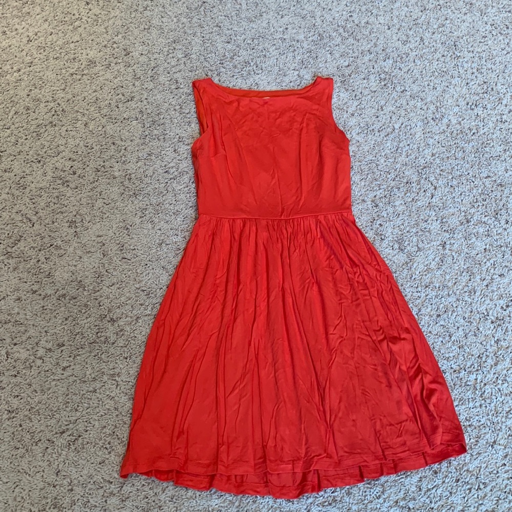 NWOT Woman’s sleeveless dress